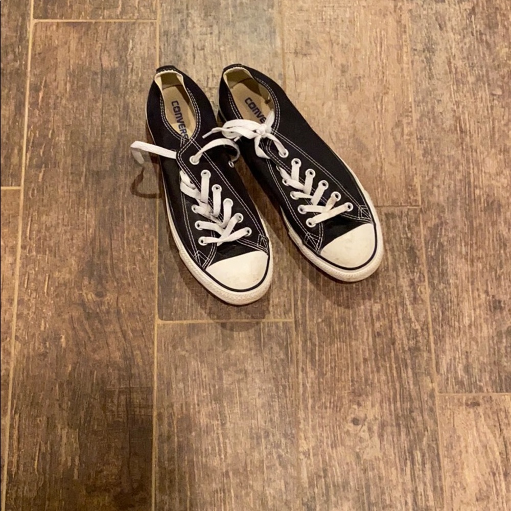 Women’s shoes